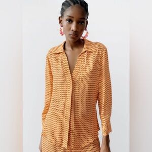 Zara Women’s Size S Long Sleeve Orange Geometric Print Button Up Blouse